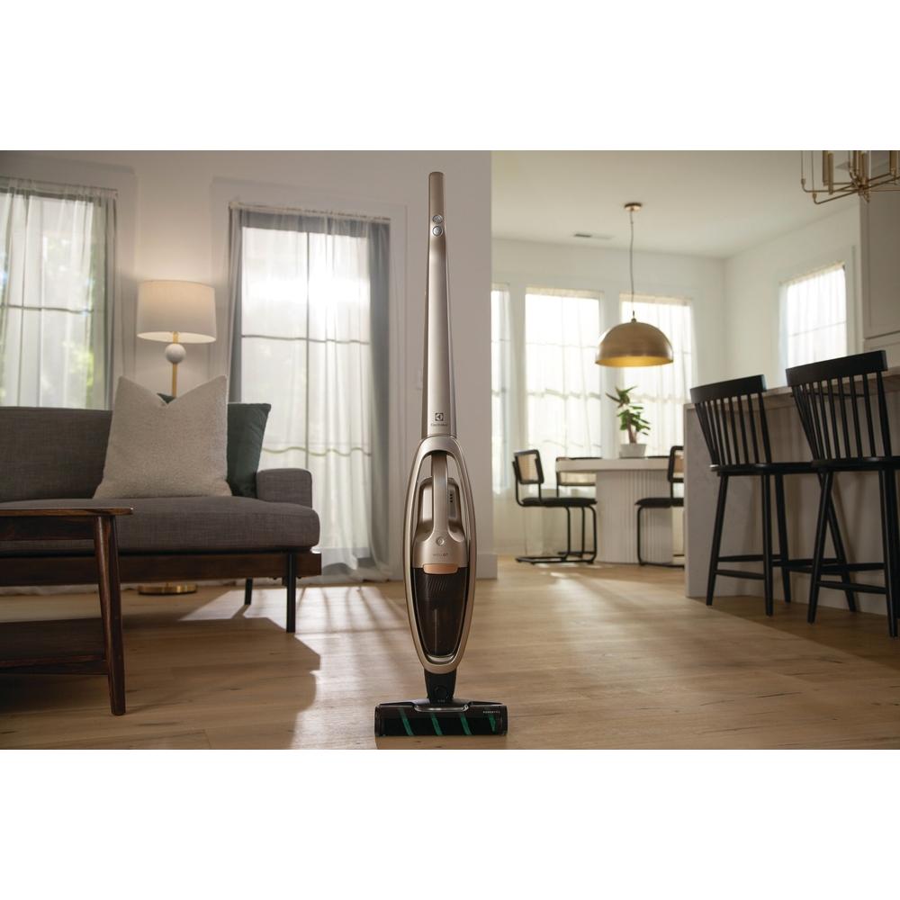 EHVS35H2AQ Electrolux WellQ7™ Hard Floor Vacuum Stick EHVS35H2AQ
