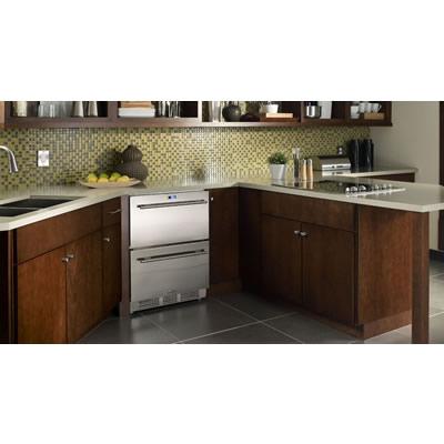 True Residential 24-inch, 5.6 cu. ft. Drawer Refrigerator TUR24D IMAGE 3
