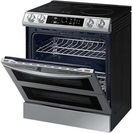 Samsung 30-inch Slide-in Electric Induction Range with WI-FI Connect NE63T8951SS/AC IMAGE 5